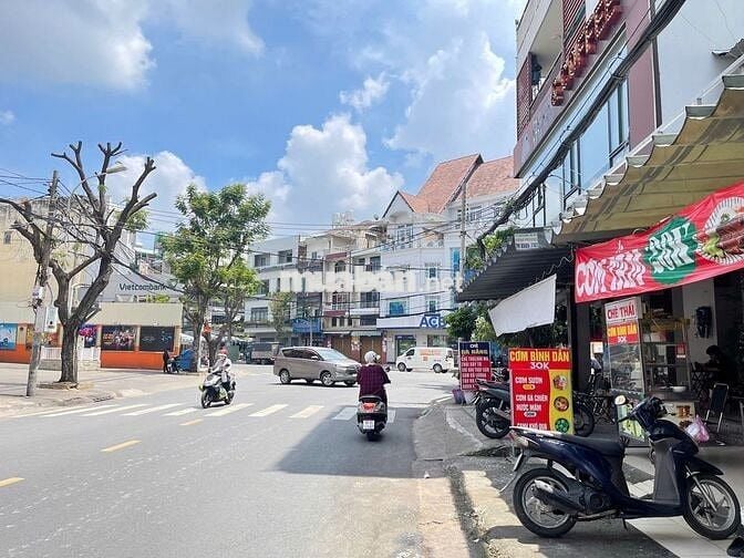 Mặt Tiền Đường Nguyễn Hồng Đào Ngay Chung Cư Và Ngã Ba Âu Cơ.