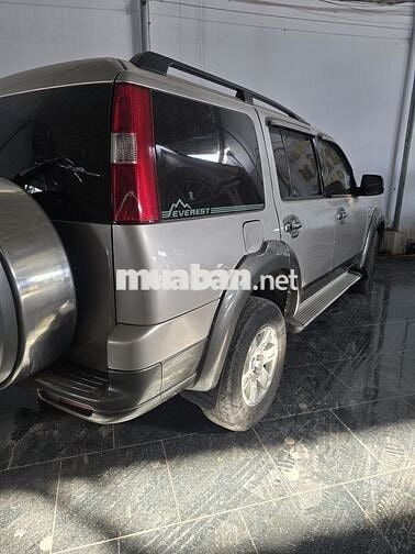 Ford Everest 2007 2.5L 4x2 MT - 250 km