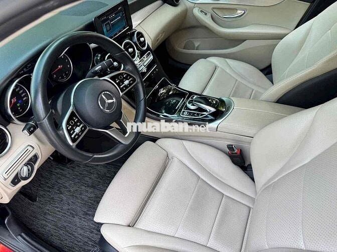 Mercedes Benz  C180 sx 2020  chạy 70000 km quá đep