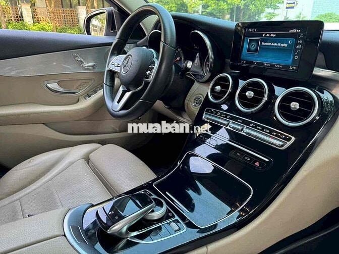 Mercedes Benz  C180 sx 2020  chạy 70000 km quá đep