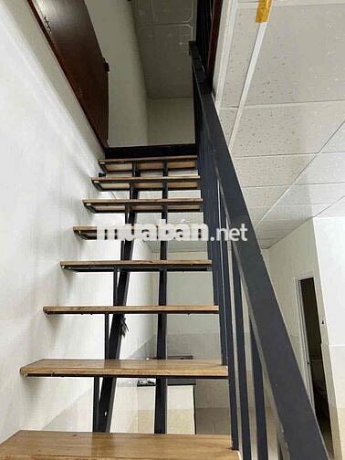 cho thuê nhà nguyên căn. Đường Phó Đức Chính Q1