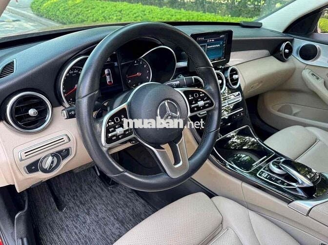 Mercedes Benz  C180 sx 2020  chạy 70000 km quá đep
