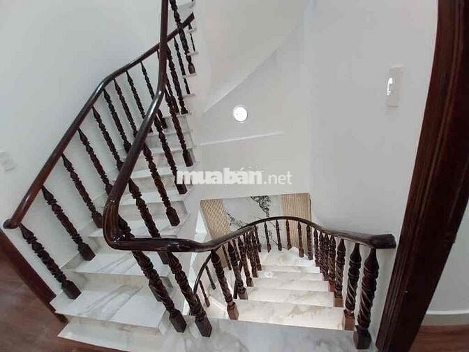🔥 BÁN NHÀ 3 TẦNG MỚI XÂY -FULL NỘI THẤT CAO CẤP -HẺM XE HƠI TRÁNH NHAU