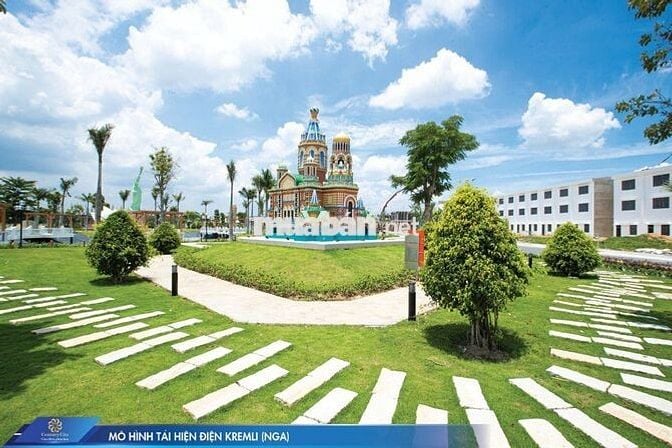 Bán gấp đất dự án 100m2, sổ hồng thổ cư, cách sân bay 3km.