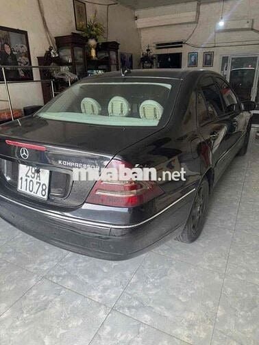 Mercedes Benz C Class 2003 C200k - 25000 km