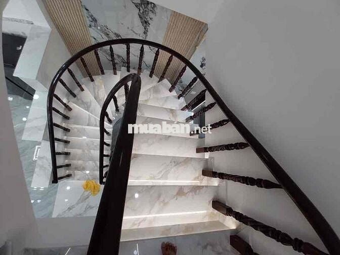 🔥 BÁN NHÀ 3 TẦNG MỚI XÂY -FULL NỘI THẤT CAO CẤP -HẺM XE HƠI TRÁNH NHAU