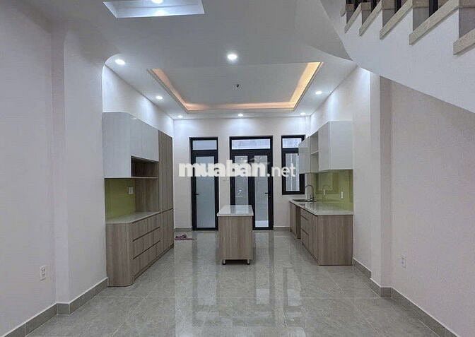 Bán nhà 1 trệt 3 lầu mới xây. 5/121/24 Nơ Trang Long, P7.Q.BT