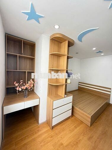 Căn 3 ngủ, đầy đủ nội thất, tầng trung tại toà 197 Trần Phú HĐ GIÁ RẺ