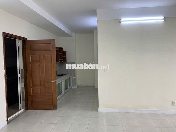 Cần bán căn hộ chung cư H2 Hoàng Diệu, P. 8, Quận 4.