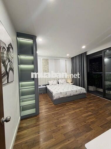 Căn góc 3 ngủ Intracom 33 – 135m², full nội thất, hướng Đông Nam