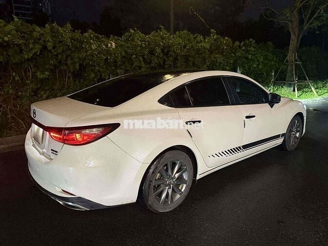 Mazda 6 2020 Premium 2.0 AT - 110000km