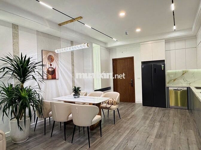 Căn góc 3 ngủ Intracom 33 – 135m², full nội thất, hướng Đông Nam