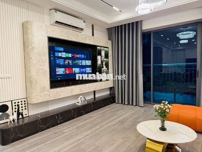 Căn góc 3 ngủ Intracom 33 – 135m², full nội thất, hướng Đông Nam