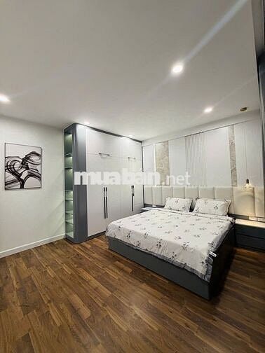 Căn góc 3 ngủ Intracom 33 – 135m², full nội thất, hướng Đông Nam