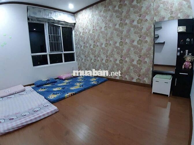 Cho thuê căn hộ Giai Việt Tạ Quang Bửu Q8, DT 150m2, 3PN, 2WC,Giá 16tr