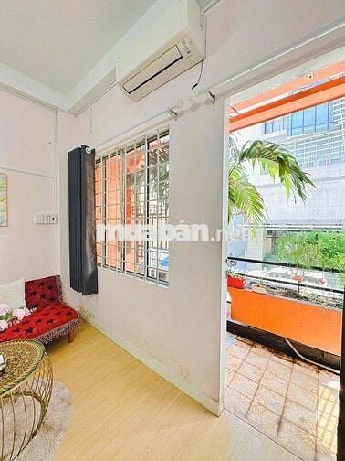 Căn hộ 1PN ban công, Full nội thất, sofa, đường oto, gần Metro, Q3,BT
