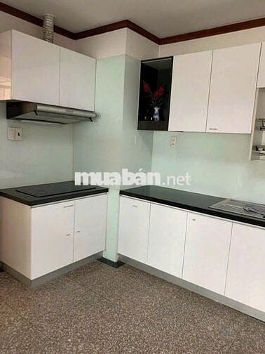 Cho thuê căn hộ Giai Việt Tạ Quang Bửu Q8, DT 150m2, 3PN, 2WC,Giá 16tr