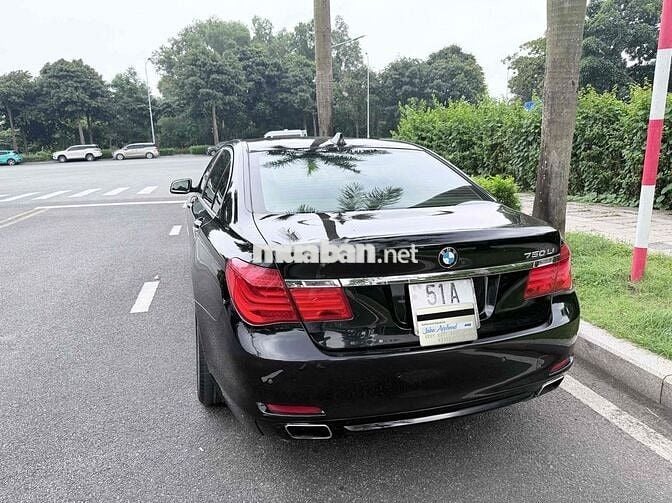 BMW 7 Series 2011 750Li - 120000 km