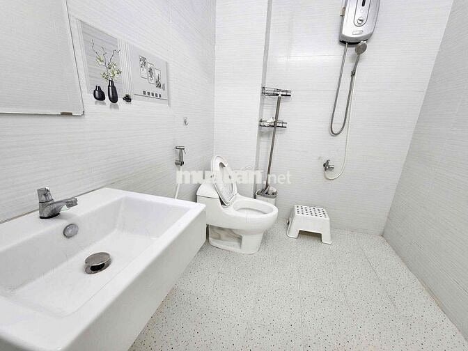 Căn hộ 1PN ban công, Full nội thất, sofa, đường oto, gần Metro, Q3,BT