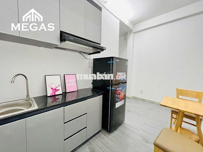 CĂN HỘ 2 PHÒNG NGỦ - 1 PHÒNG BẾP có CỬA SỔ - BAN CÔNG THOÁNG trống sẵn