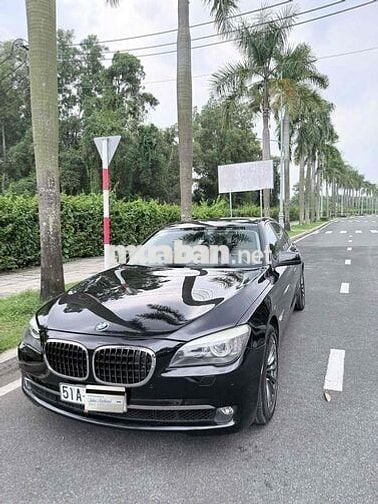 BMW 7 Series 2011 750Li - 120000 km