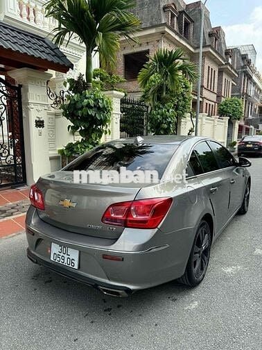 Chevrolet Cruze 2016 LTZ 1.8 AT - 95000 km