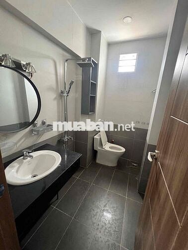 Chính chủ cho thuê nhà đẹp. Giá rẻ nhất quận 3.