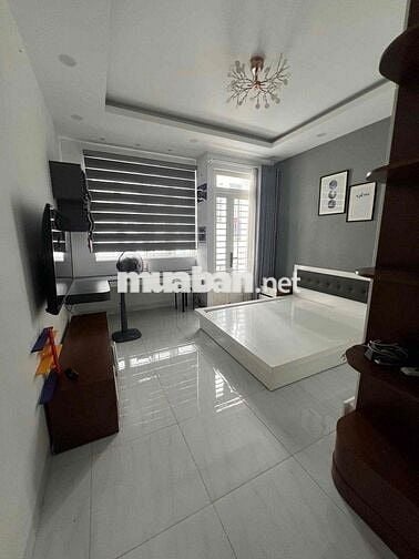 Chính chủ cho thuê nhà đẹp. Giá rẻ nhất quận 3.