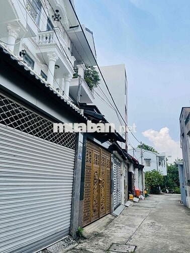HIẾM -50TR/M2 ĐẤT FULL THỔ NGAY ỦY BAN TRƯỜNG THỌ- NGANG 10M - HẺM 4.2
