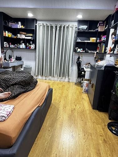 BBÁN NHÀ ĐẸP Ở NGAY. HẺM XE HƠI NGAY CHỢ THỚI HOÀ 