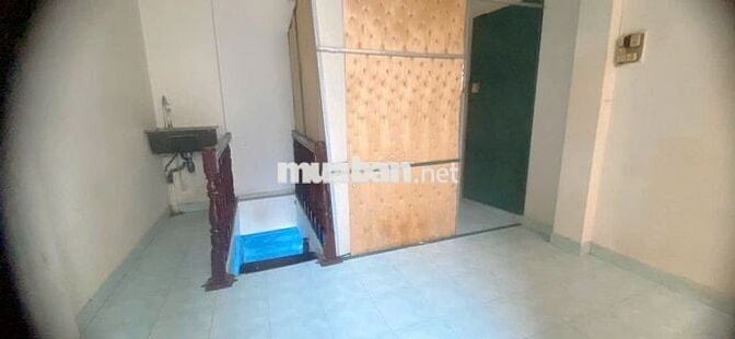 Cho thuê nhà nguyên căn Nguyễn Văn Cừ Q5 8tr