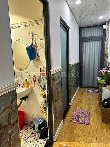 BBÁN NHÀ ĐẸP Ở NGAY. HẺM XE HƠI NGAY CHỢ THỚI HOÀ 