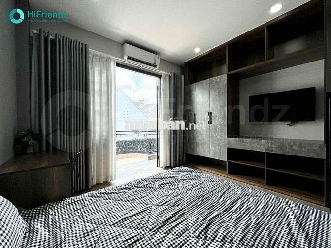STUDIO BAN CÔNG XA BẾP NGAY LÊ VĂN SỸ TONE TRẦM CỰC SANG MỚI TINH