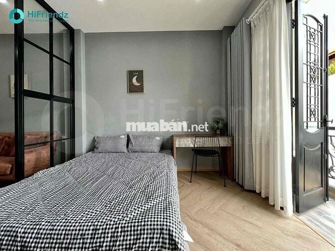 STUDIO BAN CÔNG XA BẾP NGAY LÊ VĂN SỸ TONE TRẦM CỰC SANG MỚI TINH