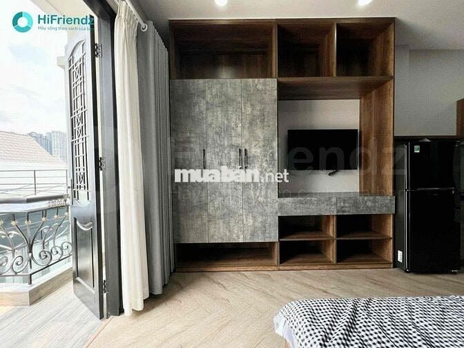 STUDIO BAN CÔNG XA BẾP NGAY LÊ VĂN SỸ TONE TRẦM CỰC SANG MỚI TINH