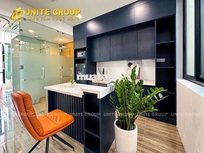 CHDV full nội thất – có bãi đậu ô tô riêng - gần Vòng xoay Lăng Cha Cả