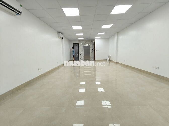 196 Hồ Tùng Mậu cho thuê sàn văn phòng phù hợp dạy học, kho