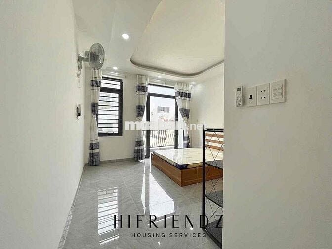 CHDV CAO CẤP BAN CÔNG SẴN NỘI THẤT SIÊU XỊN SÒ GẦN NGÃ TƯ BỐN XÃ