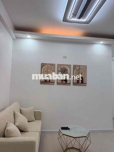 Cần bán căn hộ có sổ ở trung tâm