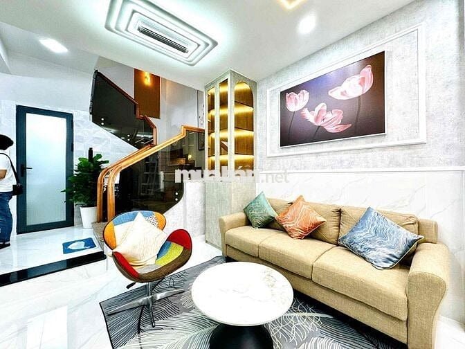 Mặt tiền Đồng Nai Q10, đường 12m, 4 tầng, sẵn HĐT 16tr