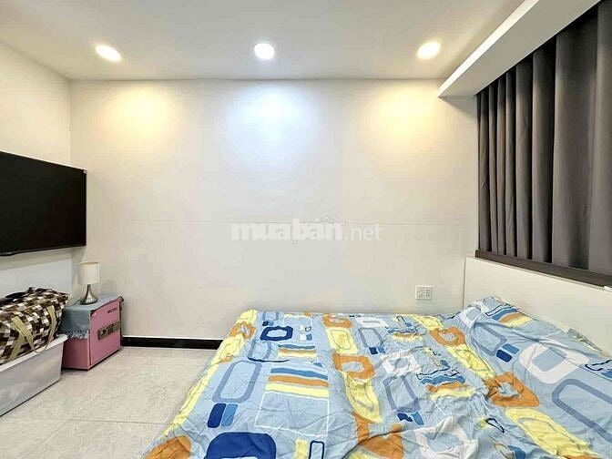 Mặt tiền Đồng Nai Q10, đường 12m, 4 tầng, sẵn HĐT 16tr