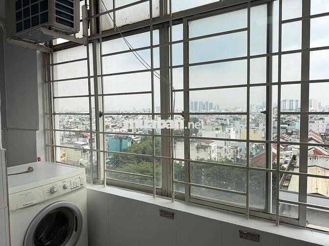 Cần bán căn hộ có sổ ở trung tâm