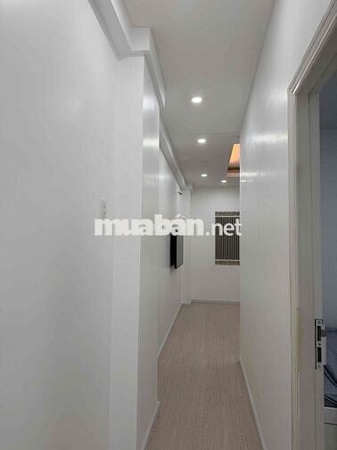 Cần bán căn hộ có sổ ở trung tâm