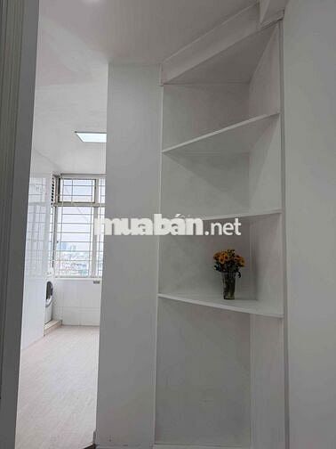 Cần bán căn hộ có sổ ở trung tâm