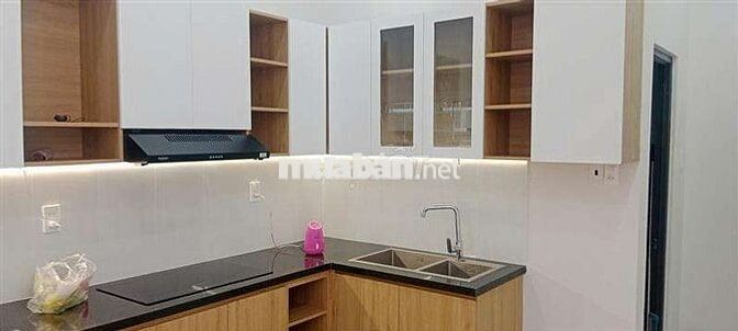 MẶT TIỀN GẦN 6M QUANG TRUNG. DIỆN TÍCH KHỦNG 124M2.NHÀ 2 TẦNG MỚI ĐẸP