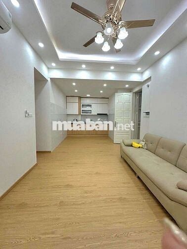 Bán gấp căn hộ Tòa No3 Trần Quý Kiên. DT 79m - 2pn, 2wc.