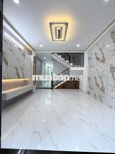 Nhà xây mới đang làm hoàn công 6ty750
