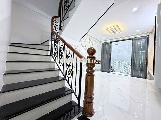 Nhà xây mới đang làm hoàn công 6ty750