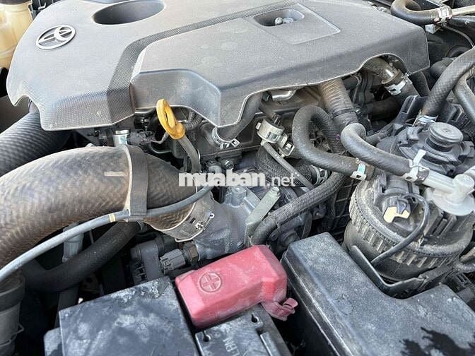 Toyota Hilux 2021 2.4E 4x2 AT - 75000 km