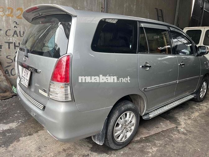 Toyota Innova 2009 V tự động